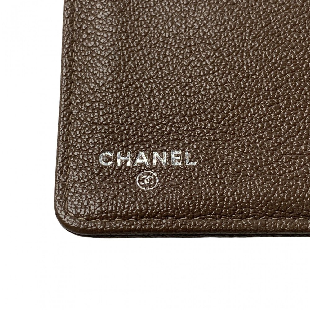 CHANEL Logo Wallet - Picture 13 of 14